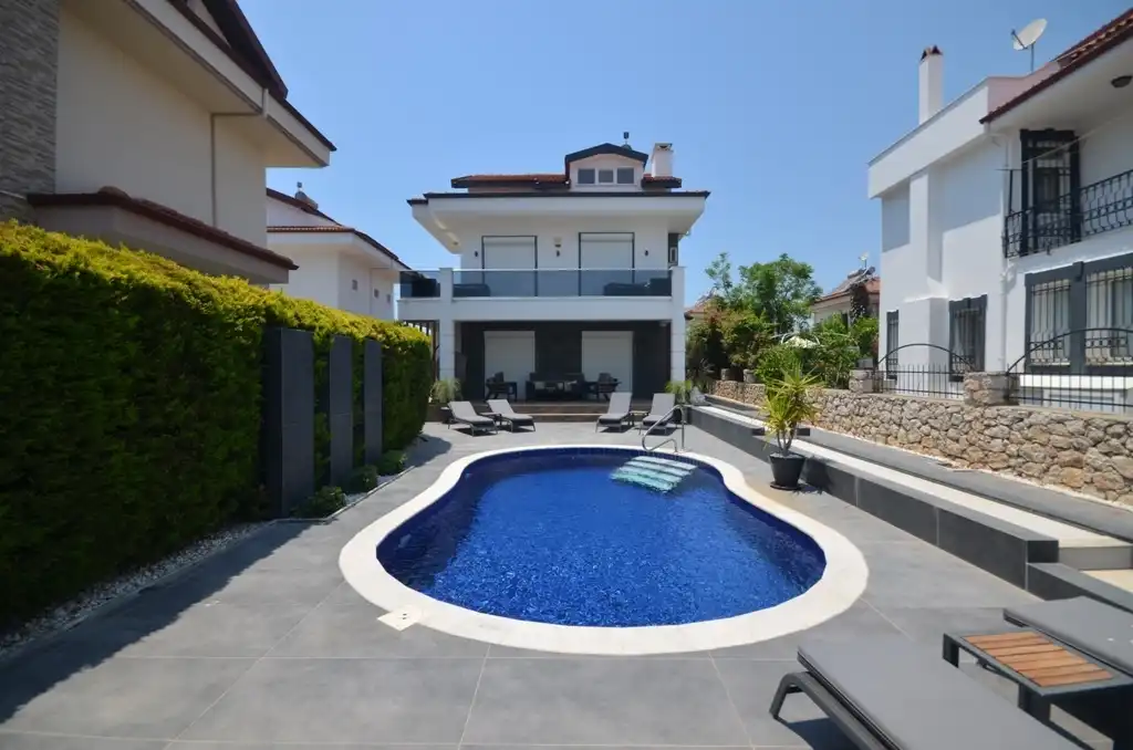 Изображение Уютная вилла 3+1 для любителей комфорта, в Фетхие